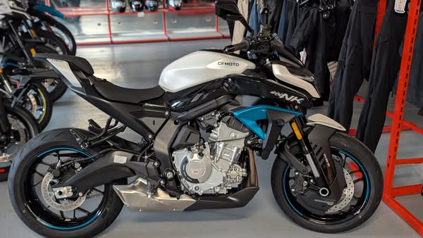 La CF MOTO 675 NK à découvrir chez Dafy Moto Sarreguemines.