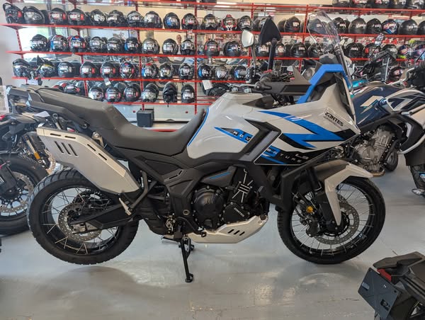 Nouvelle Zontes 703 F Adventure disponible chez Dafy Moto Sarreguemines.