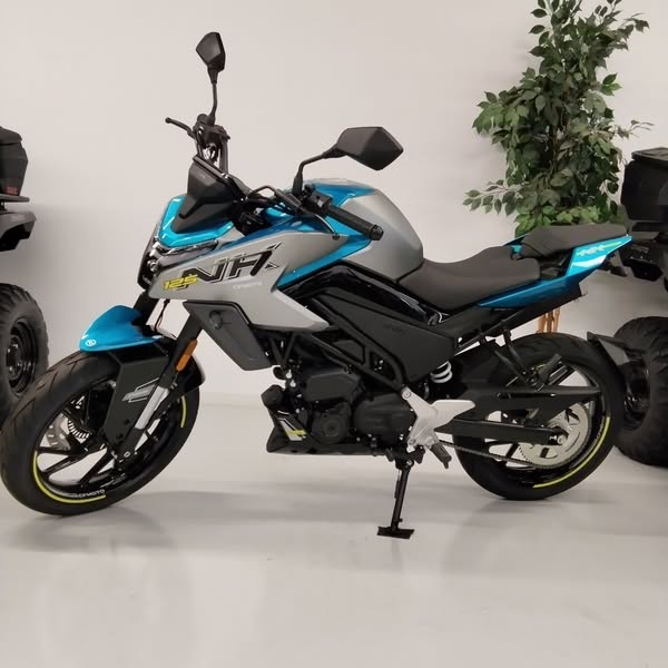 CF MOTO 125 NK à découvrir chez Probike Loisirs.