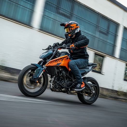 KTM 125 Duke chez Meca MX. 