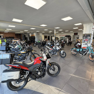 Rentrée rime avec bonnes affaires chez Moto Passion 35 ! Jusqu’à -1600 € à saisir sur nos motos en stock !