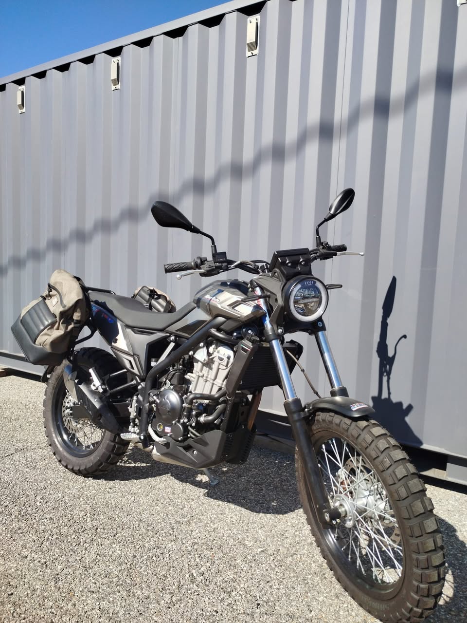 BETA ALP-X équipée : venez découvrir ce bolide hyper maniable, passe partout, de la rando Off-Road au trajet au bistrot !