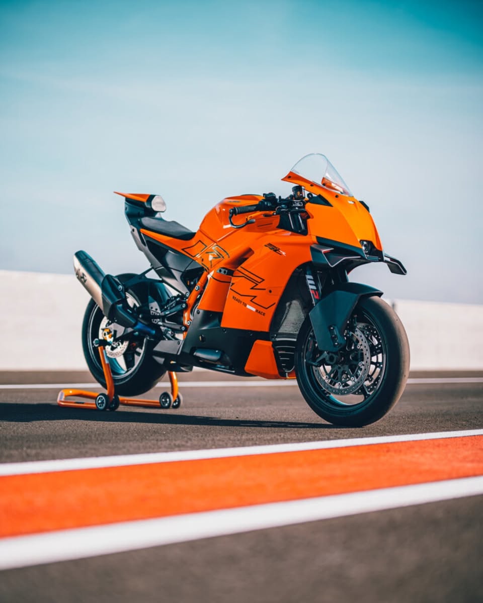  KTM 990 RC R : Encore disponible en précommande – production ultra limitée !