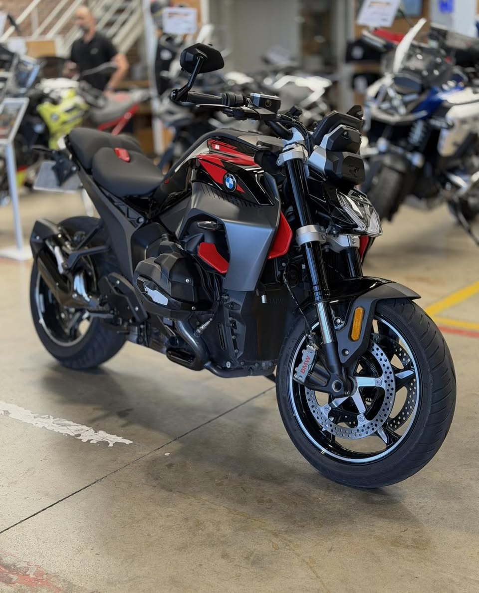 La BMW R 1300 R disponible chez BMW Moto Store Aix !